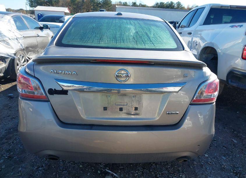 Photo 15 of 2015 Nissan Altima 2.5 S (VIN 1N4AL3AP7FC479653)