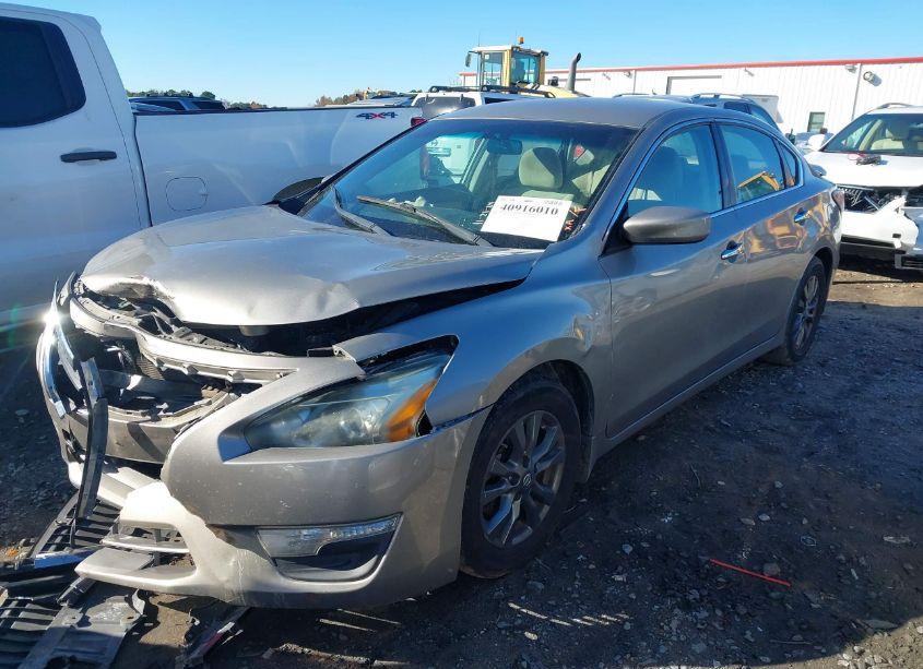 Photo 2 of 2015 Nissan Altima 2.5 S (VIN 1N4AL3AP7FC479653)