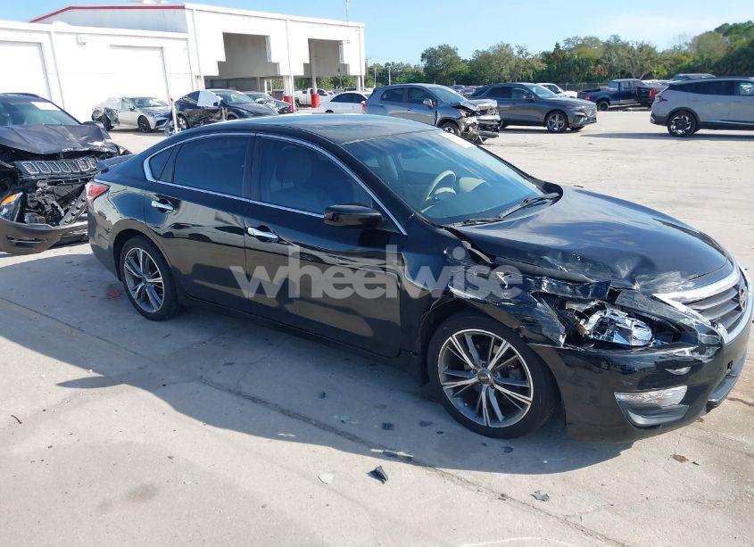 2015 Nissan Altima 2.5 S (VIN 1N4AL3AP7FC487817) main photo