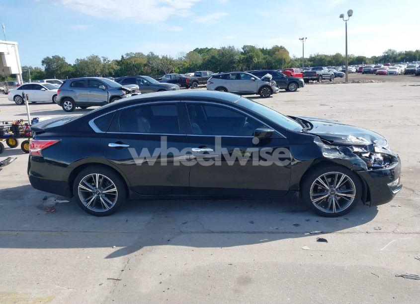 Photo 13 of 2015 Nissan Altima 2.5 S (VIN 1N4AL3AP7FC487817)