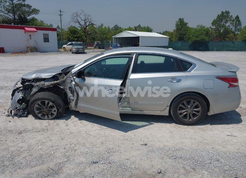 Photo 14 of 2015 Nissan Altima 2.5 S (VIN 1N4AL3AP7FC490197)