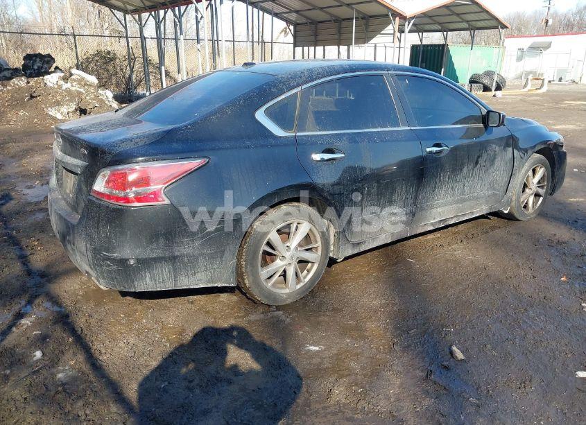 Photo 4 of 2015 Nissan Altima 2.5 SV (VIN 1N4AL3AP7FC568753)