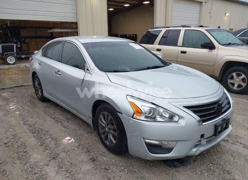 Photo 6 of 2015 Nissan Altima 2.5 S (VIN 1N4AL3AP7FC568896)