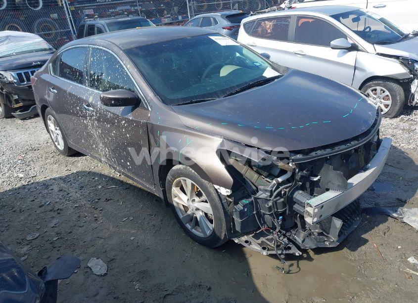 2015 Nissan Altima 2.5 SV (VIN 1N4AL3AP7FC569191) main photo