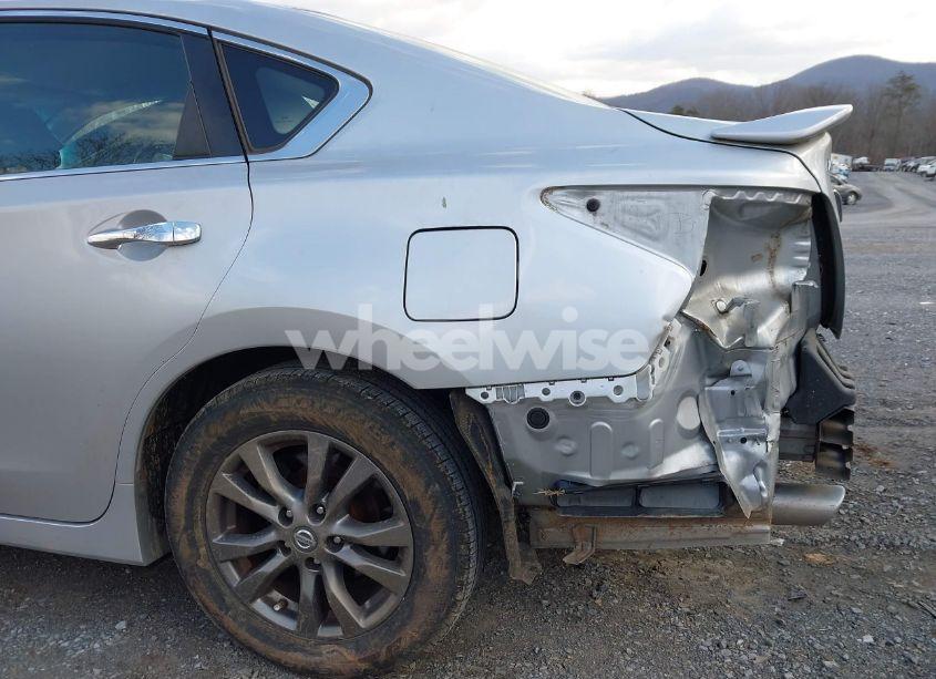 Photo 12 of 2015 Nissan Altima 2.5 S (VIN 1N4AL3AP7FC585634)