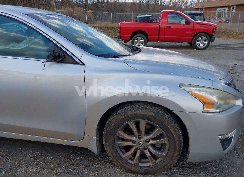 Photo 14 of 2015 Nissan Altima 2.5 S (VIN 1N4AL3AP7FC585634)
