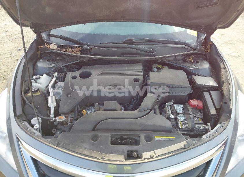 Photo 10 of 2015 Nissan Altima 2.5/2.5 S/2.5 SL/2.5 SV (VIN 1N4AL3AP7FC586945)