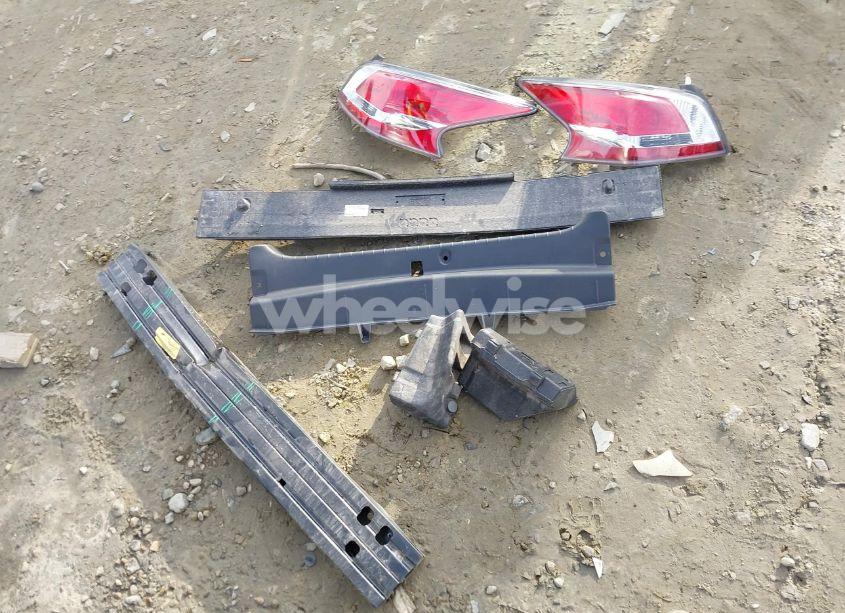 Photo 12 of 2015 Nissan Altima 2.5/2.5 S/2.5 SL/2.5 SV (VIN 1N4AL3AP7FC586945)