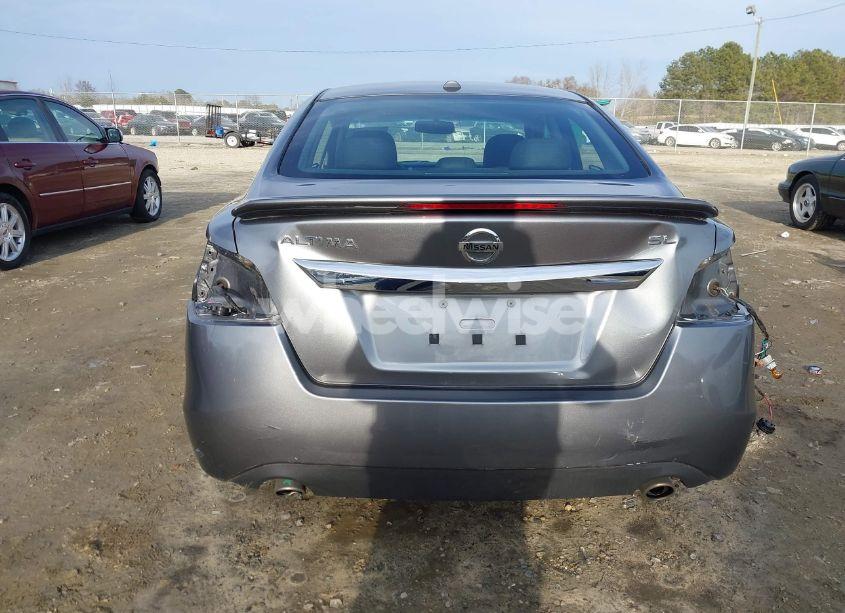 Photo 17 of 2015 Nissan Altima 2.5/2.5 S/2.5 SL/2.5 SV (VIN 1N4AL3AP7FC586945)