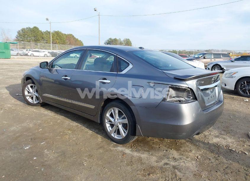 Photo 3 of 2015 Nissan Altima 2.5/2.5 S/2.5 SL/2.5 SV (VIN 1N4AL3AP7FC586945)