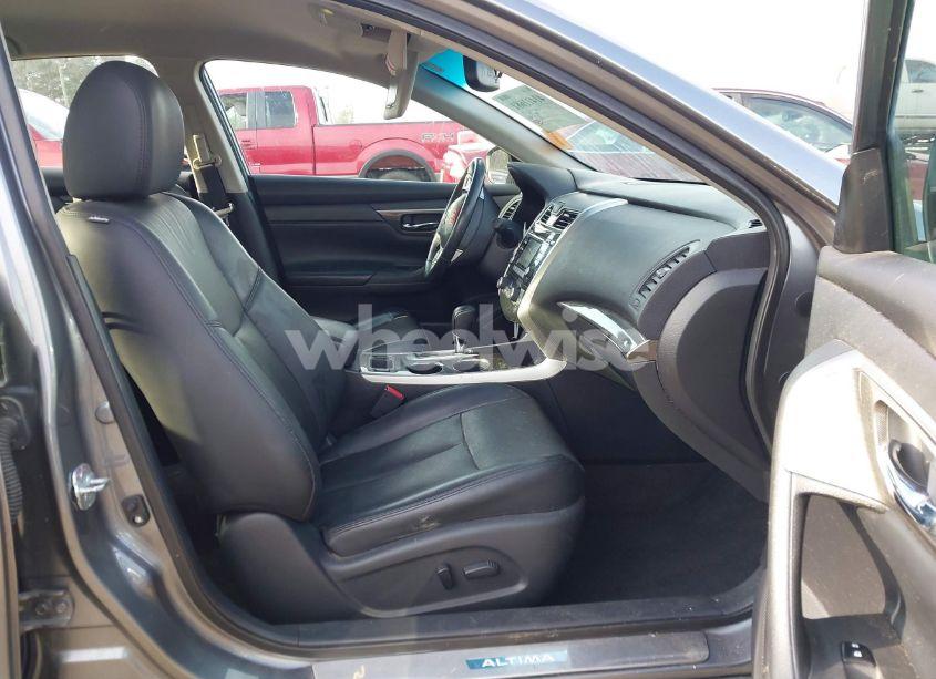 Photo 5 of 2015 Nissan Altima 2.5/2.5 S/2.5 SL/2.5 SV (VIN 1N4AL3AP7FC586945)