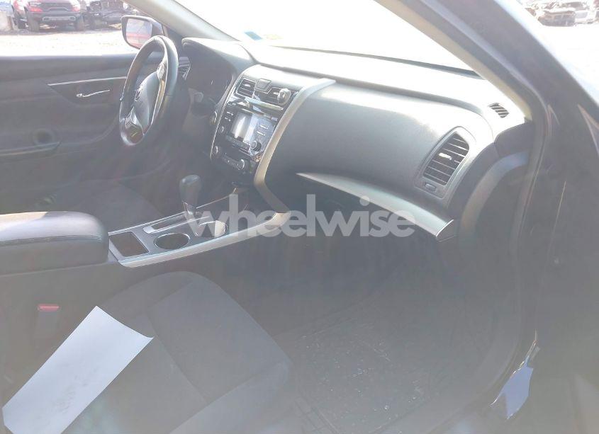 Photo 5 of 2015 Nissan Altima 2.5 SV (VIN 1N4AL3AP7FC588775)
