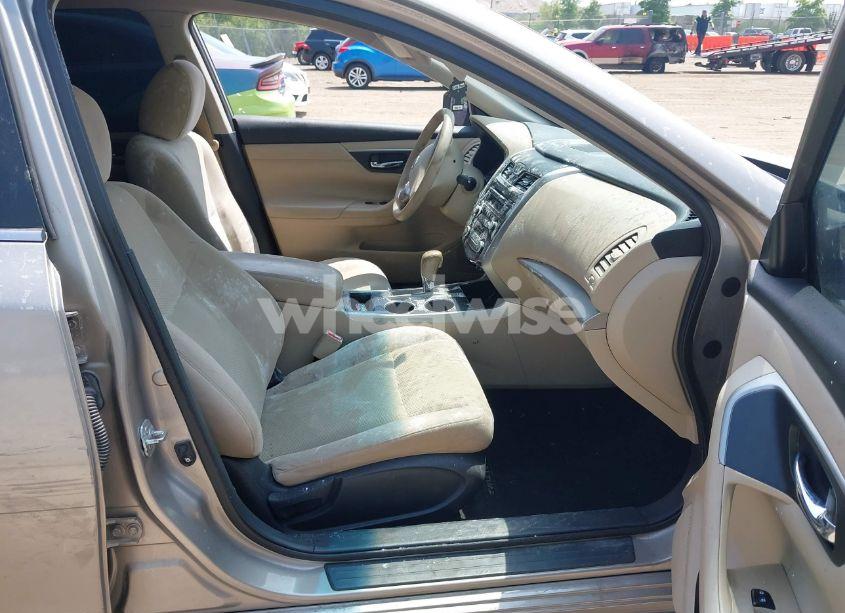 Photo 5 of 2015 Nissan Altima 2.5 (VIN 1N4AL3AP7FC593040)