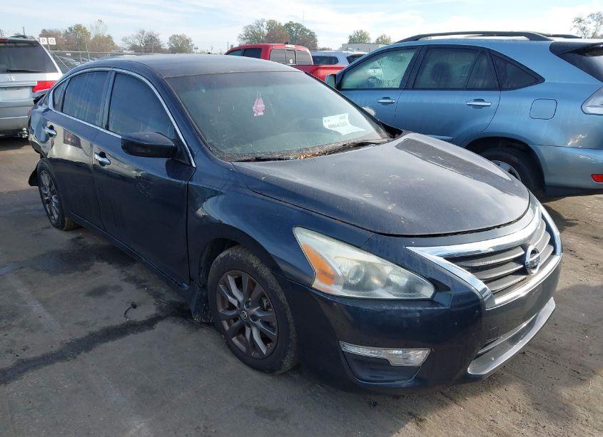 2015 Nissan Altima 2.5 S (VIN 1N4AL3AP7FC594382) main photo