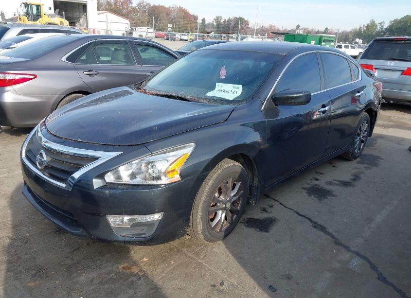 Photo 2 of 2015 Nissan Altima 2.5 S (VIN 1N4AL3AP7FC594382)
