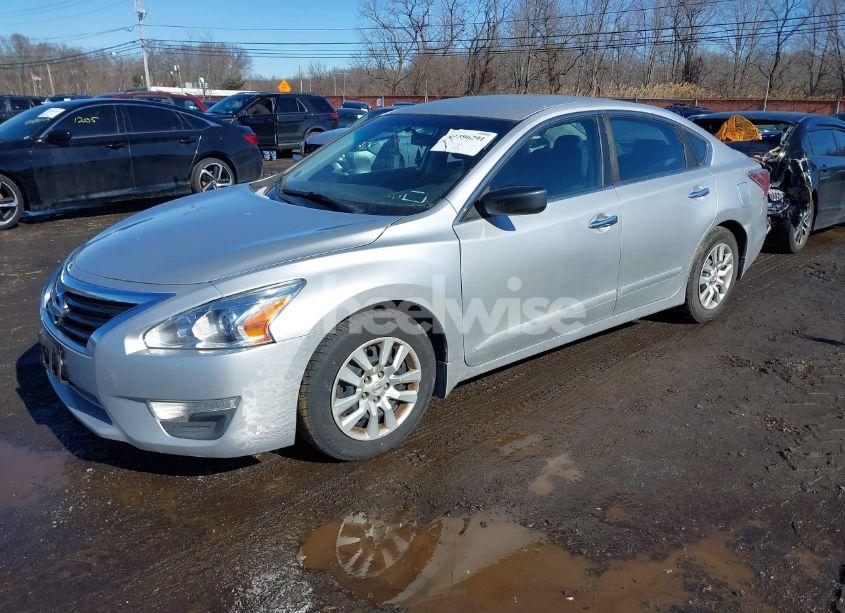 Photo 2 of 2015 Nissan Altima 2.5 S (VIN 1N4AL3AP7FC595774)