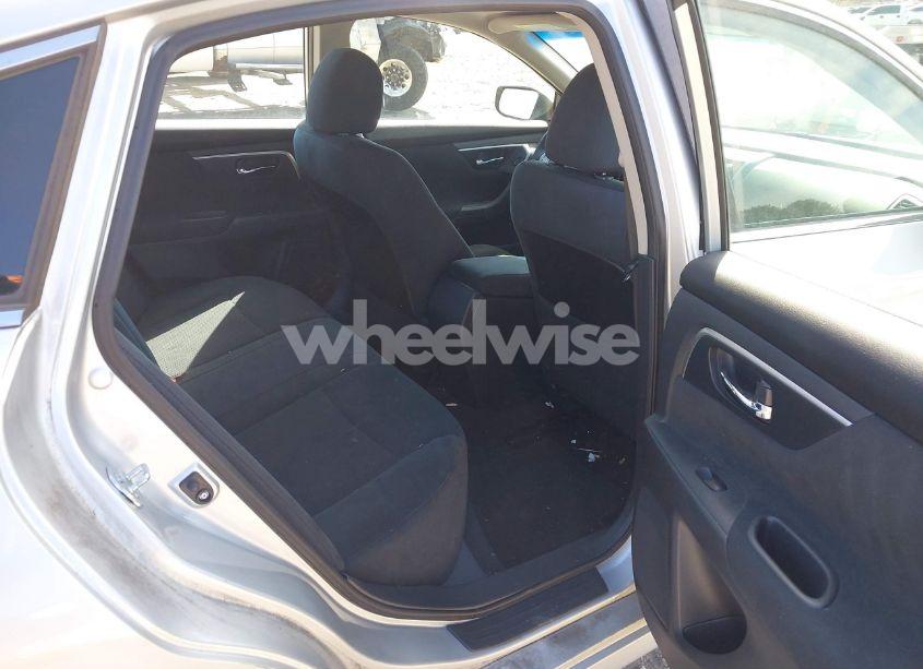 Photo 8 of 2015 Nissan Altima 2.5 S (VIN 1N4AL3AP7FN305912)