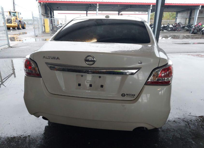 Photo 15 of 2015 Nissan Altima 2.5 S (VIN 1N4AL3AP7FN333077)