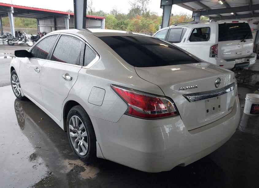 Photo 3 of 2015 Nissan Altima 2.5 S (VIN 1N4AL3AP7FN333077)