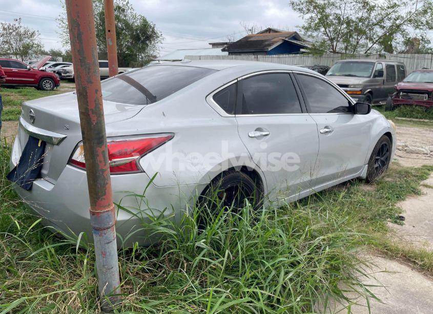 Photo 4 of 2015 Nissan Altima 2.5/S/SV/SL (VIN 1N4AL3AP7FN348629)