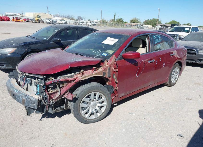 Photo 2 of 2015 Nissan Altima 2.5 S (VIN 1N4AL3AP7FN350901)