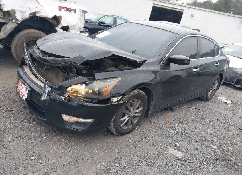 Photo 2 of 2015 Nissan Altima 2.5 S (VIN 1N4AL3AP7FN356407)