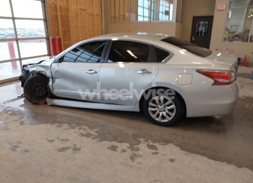 Photo 14 of 2015 Nissan Altima 2.5 S (VIN 1N4AL3AP7FN377810)