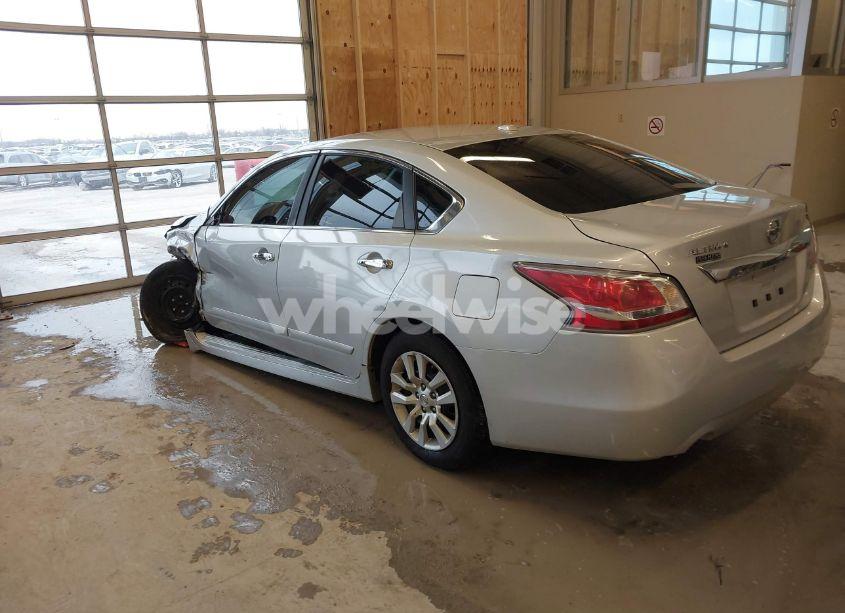 Photo 3 of 2015 Nissan Altima 2.5 S (VIN 1N4AL3AP7FN377810)
