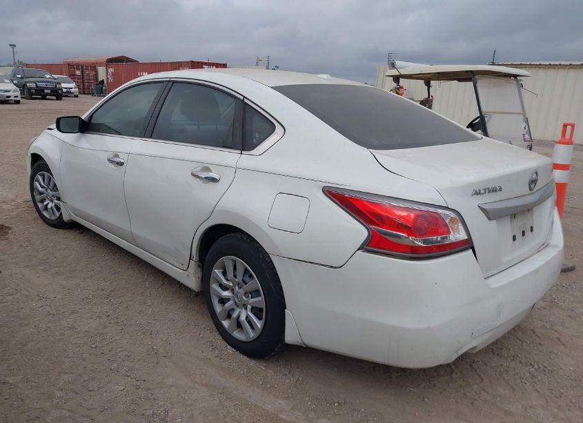 Photo 3 of 2015 Nissan Altima 2.5 S (VIN 1N4AL3AP7FN388967)