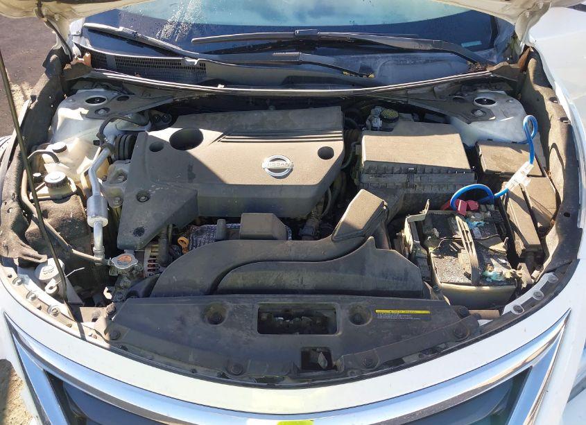 Photo 10 of 2015 Nissan Altima 2.5 SL (VIN 1N4AL3AP7FN393439)