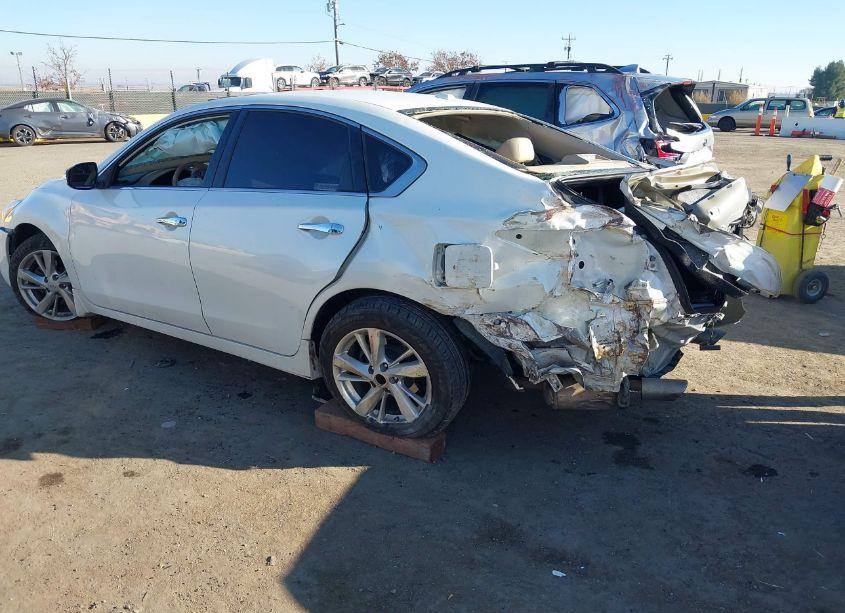 Photo 3 of 2015 Nissan Altima 2.5 SL (VIN 1N4AL3AP7FN393439)