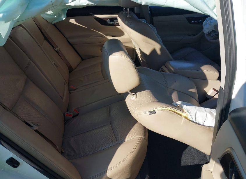 Photo 8 of 2015 Nissan Altima 2.5 SL (VIN 1N4AL3AP7FN393439)