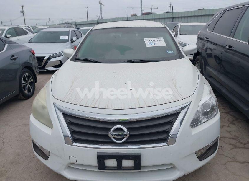 Photo 6 of 2015 Nissan Altima 2.5 S (VIN 1N4AL3AP7FN403936)