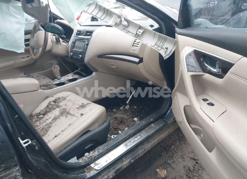 Photo 5 of 2015 Nissan Altima 2.5 SL (VIN 1N4AL3AP7FN860164)