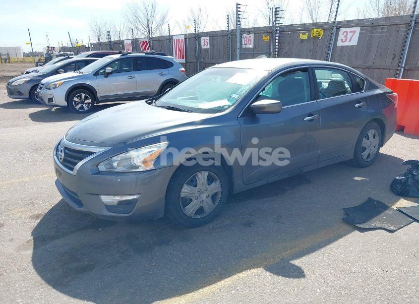 Photo 2 of 2015 Nissan Altima 2.5 S (VIN 1N4AL3AP7FN867163)