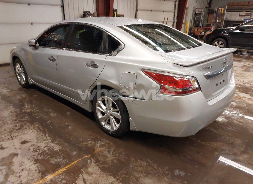 Photo 3 of 2015 Nissan Altima 2.5 SL (VIN 1N4AL3AP7FN869950)