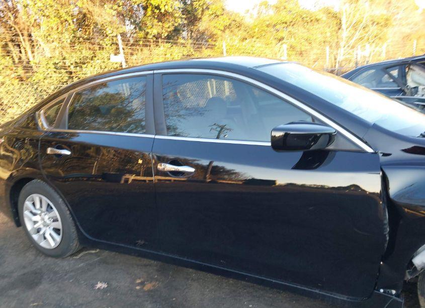 Photo 13 of 2015 Nissan Altima 2.5 S (VIN 1N4AL3AP7FN871956)