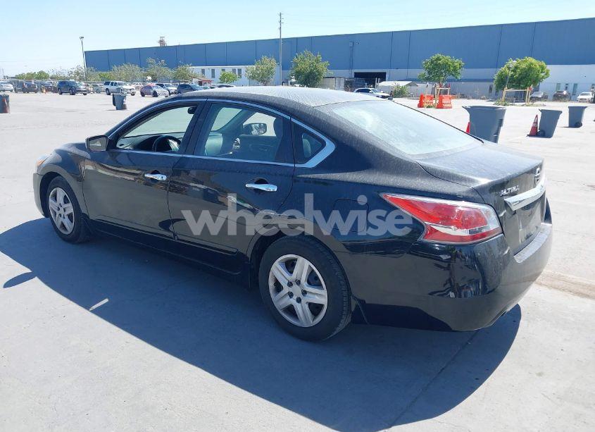 Photo 3 of 2015 Nissan Altima 2.5 S (VIN 1N4AL3AP7FN873559)