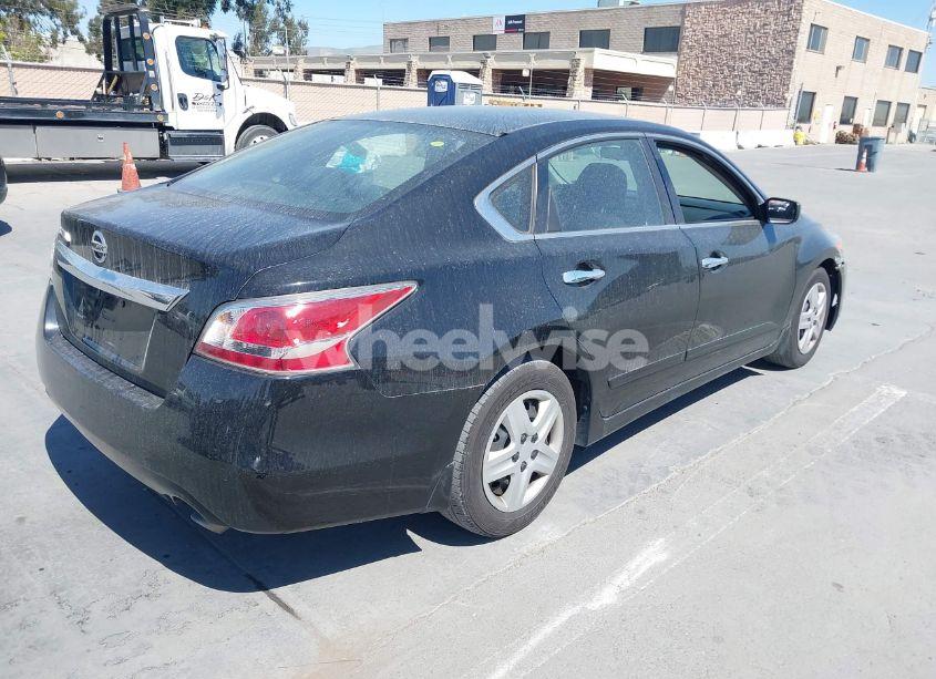 Photo 4 of 2015 Nissan Altima 2.5 S (VIN 1N4AL3AP7FN873559)