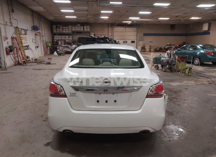 Photo 16 of 2015 Nissan Altima 2.5 SL (VIN 1N4AL3AP7FN874257)