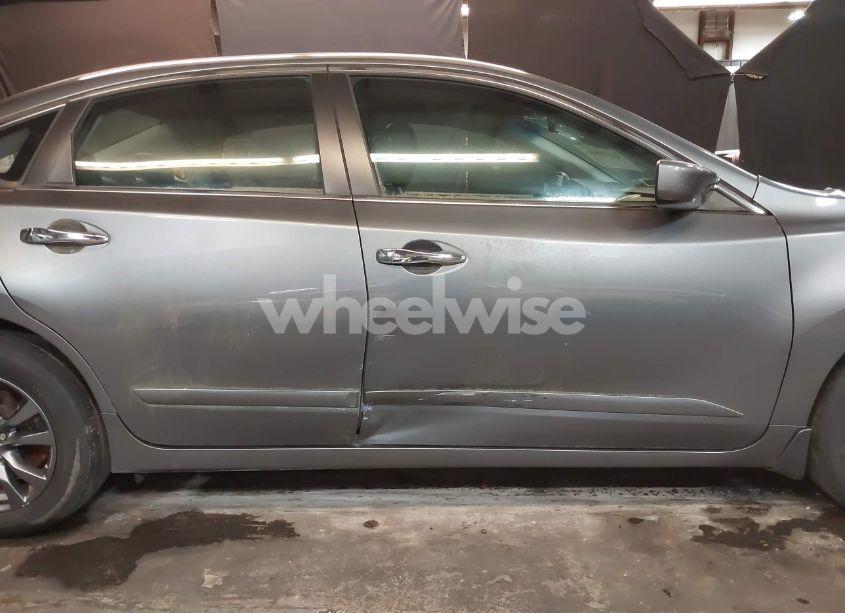 Photo 17 of 2015 Nissan Altima 2.5 S (VIN 1N4AL3AP7FN893956)