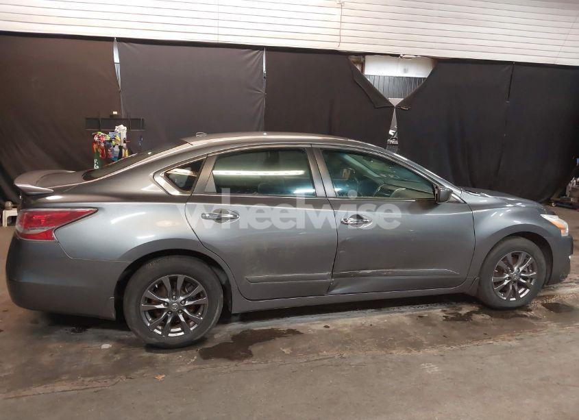 Photo 6 of 2015 Nissan Altima 2.5 S (VIN 1N4AL3AP7FN893956)