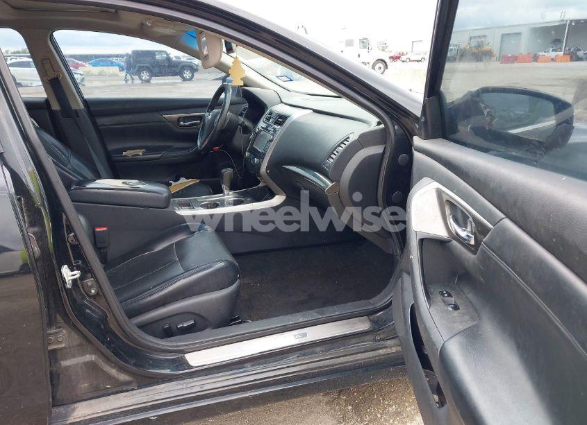 Photo 5 of 2015 Nissan Altima 2.5 SL (VIN 1N4AL3AP7FN895867)