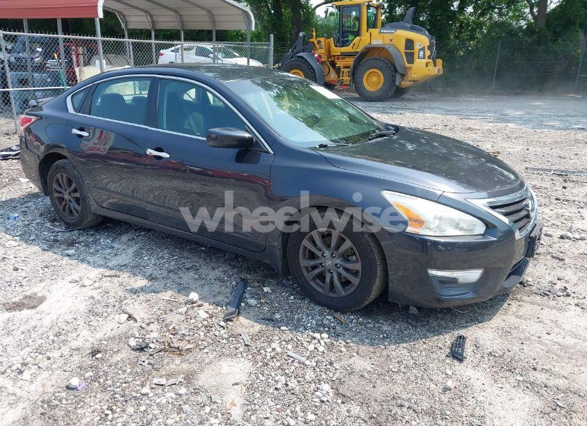 2015 Nissan Altima 2.5 S (VIN 1N4AL3AP7FN902090) main photo