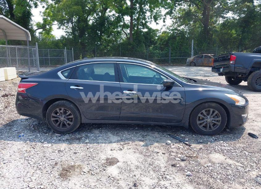 Photo 13 of 2015 Nissan Altima 2.5 S (VIN 1N4AL3AP7FN902090)