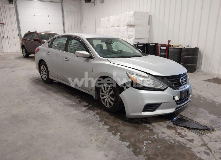 2016 Nissan Altima 2.5 S (VIN 1N4AL3AP7GC117372) main photo