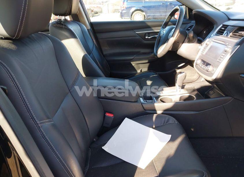 Photo 5 of 2016 Nissan Altima 2.5 SL (VIN 1N4AL3AP7GC118411)
