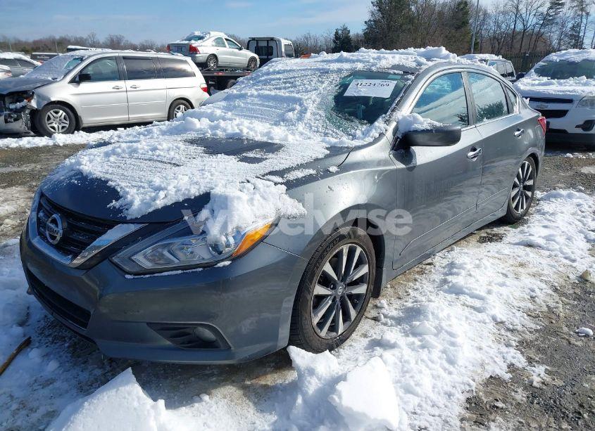Photo 2 of 2016 Nissan Altima 2.5 SV (VIN 1N4AL3AP7GC125584)