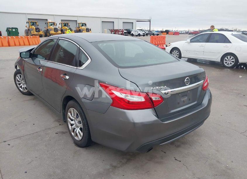 Photo 3 of 2016 Nissan Altima 2.5/2.5 S/2.5 SL/2.5 SR/2.5 SV (VIN 1N4AL3AP7GC133779)