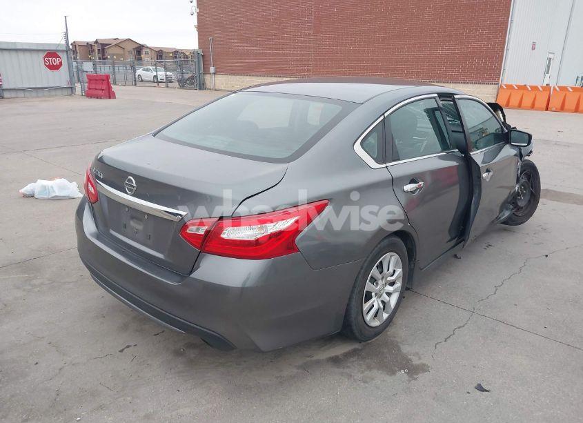 Photo 4 of 2016 Nissan Altima 2.5/2.5 S/2.5 SL/2.5 SR/2.5 SV (VIN 1N4AL3AP7GC133779)